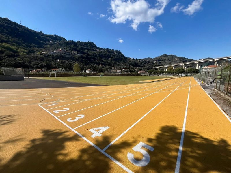 La pista di atletica del Campo Zaccari a Camporosso